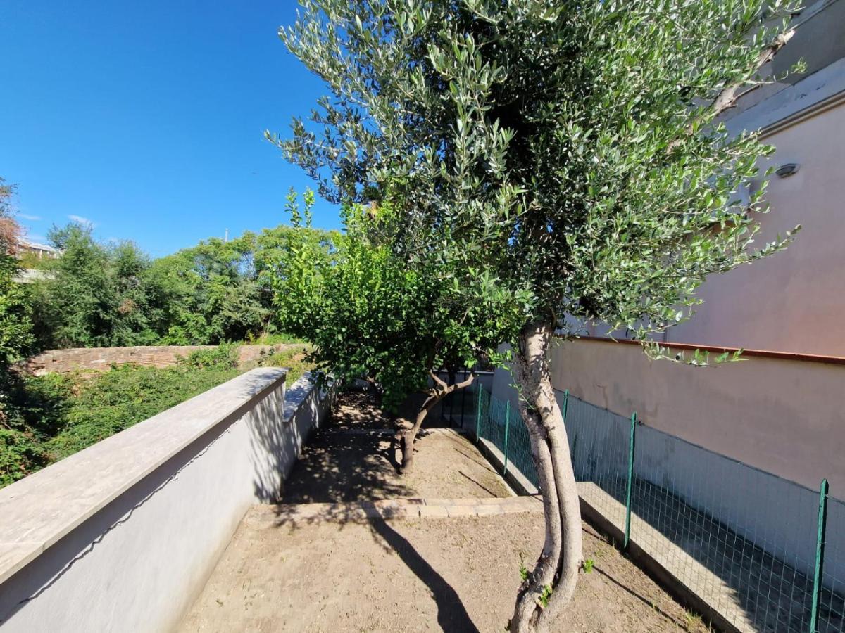 Apartment Per Chi Ama Prendere Il Caffe In Terrazzo Rom